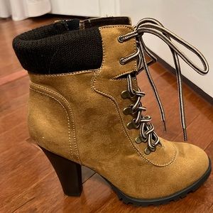 Zip up high heal boots